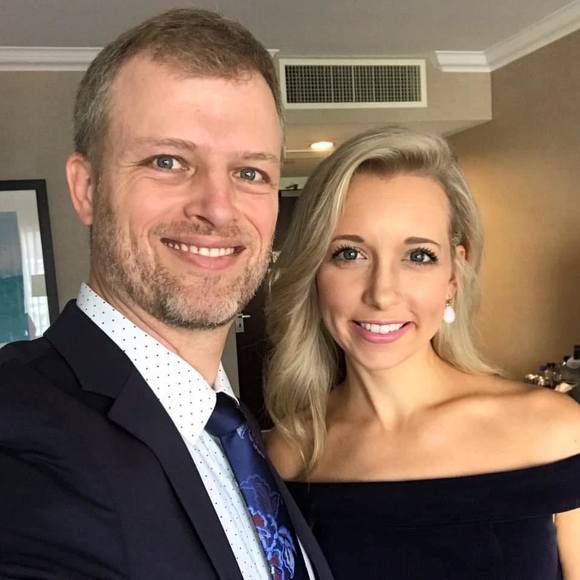 Meet your Posher, Aurelia - Picture 1 of 1